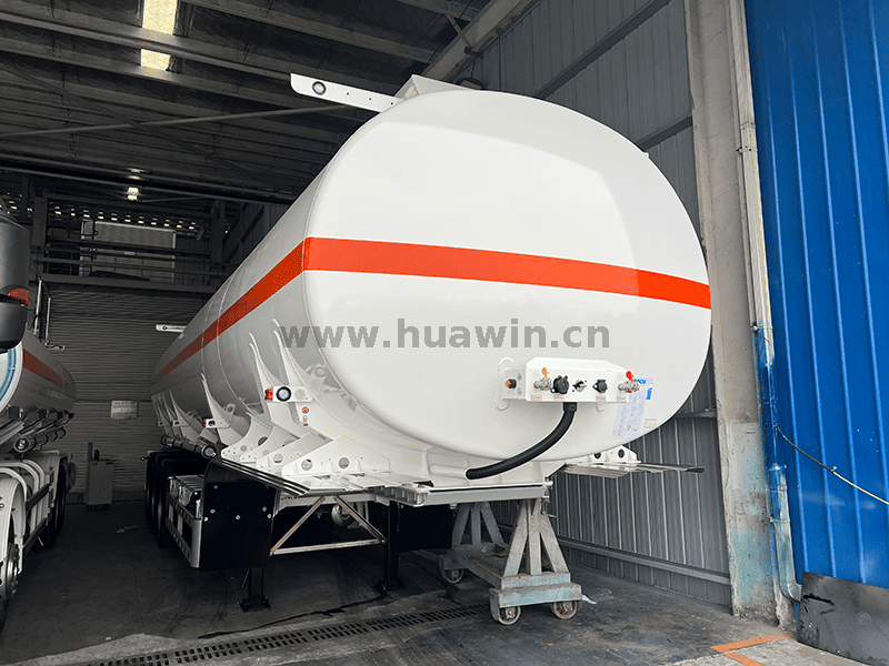 46CBM ناقلة الوقود شبه متقطعة 12