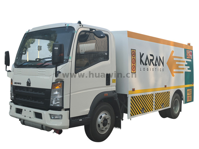 Sinotruk Howo Fuel Truck - Truck Truck