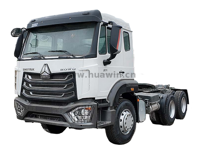 Sinotruk Howo NX 6 × 4 جرار 