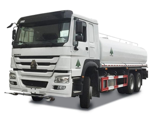 Sinotruk Howo 6x4 371hp 20،000 لتر شاحنة مياه