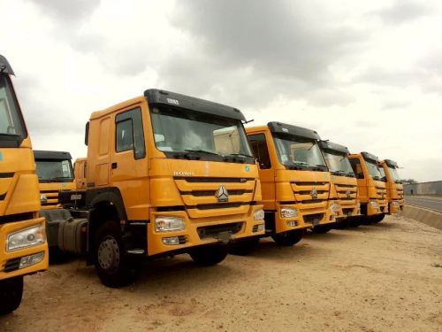 Sinotruk Howo Truck New Stock Brand with Weichai 400HP Engine.