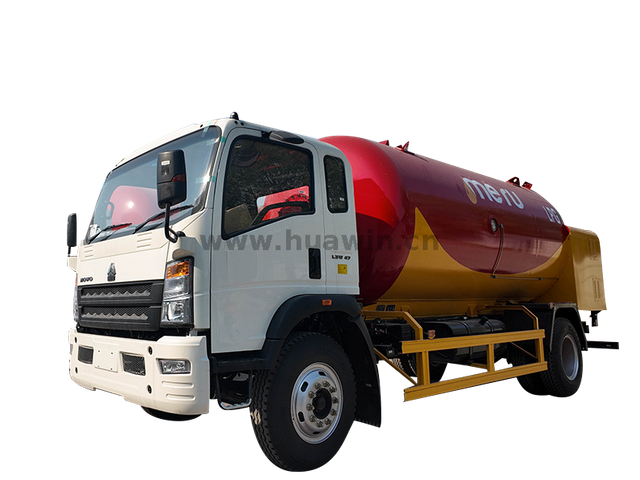 Sinotruk Howo 4x2 LPG Tank Tank Bobtail Truck 8-15M3