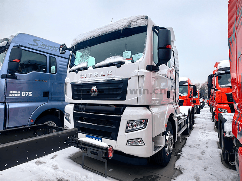 Sinotruk Sitrak G7S 6x4 جرار-5
