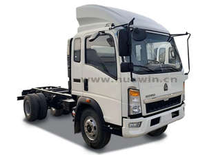 Sinotruk Howo 4 × 2 واجب الضوء مع هيكل شحن منحرف الهواء 