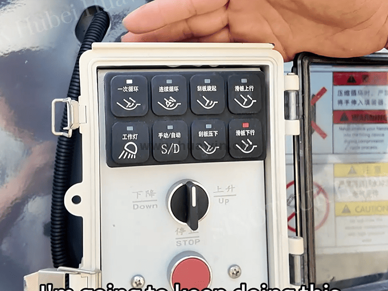 ساينو تراك HOWO شاحنة القمامة الضاغطة - 4x2-12