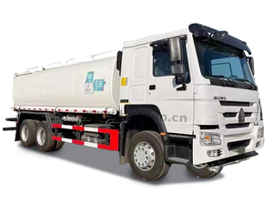 Sinotruk Howo 6x4 شاحنة صهاريج المياه 