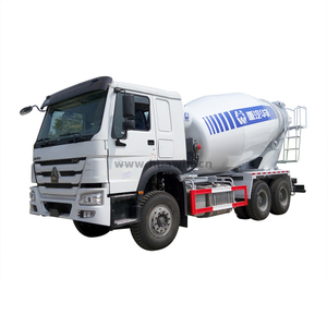 Sinotruk howo شاحنة خلاط الخرسانة مع الهيدروليكي الإيطالي