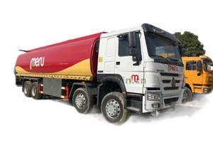 Sinotruk Howo 8x4 Tarker Truck 25 CBM
