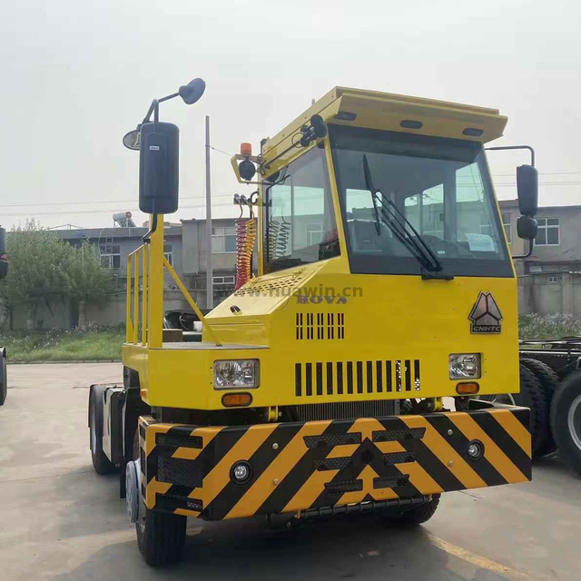 Sinotruk Hova 4x2 Terminal Tracter Truck لنقل الميناء