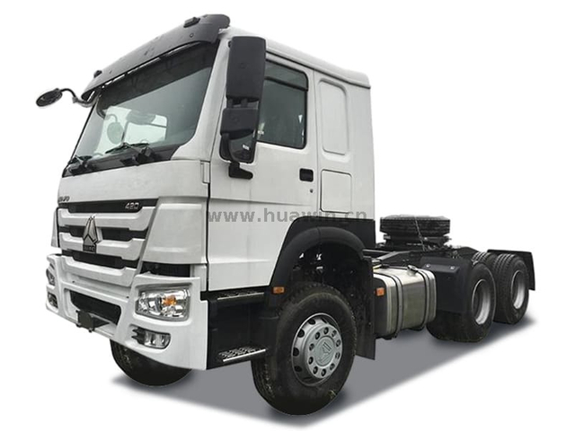 Sinotruk Howo 6x4 Truction Truck