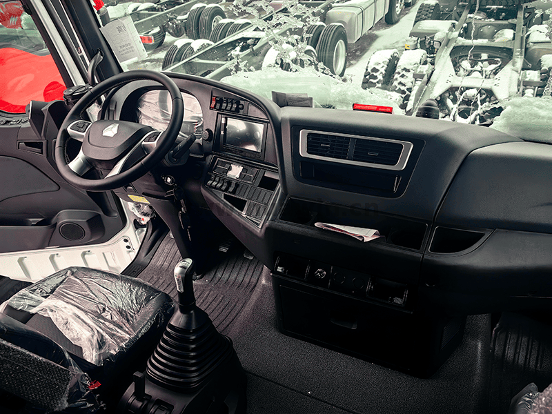 Sinotruk Sitrak G7S 6x4 Tractor-9