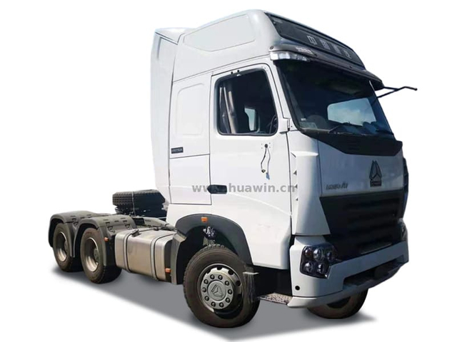 Sinotruk A7 6x4 10 Wheeler Cargo Cargo Chassis