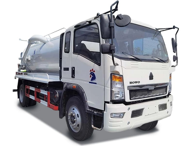 Sinotruk Howo 5000 Liters 4x2 شاحنة شفط الثقيلة