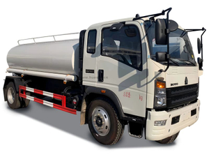 Sinotruk Howo 6 Wheeler Water Tarker Truck 10،000 Liters