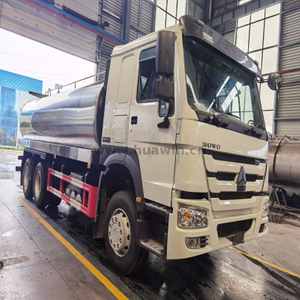 Howo 6x4 حليب مياه الصهاريج 20 CBM شاحنة من الفولاذ المقاوم للصدأ