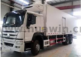 Sinotruk Howo 6x4 Truckrator Truck