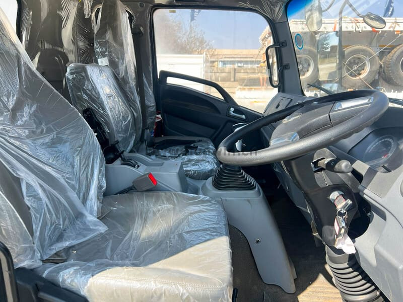 SINOTRUK HOWO 4X2 شاحنة بضائع خفيفة شاحنة Dropside Lorry Truck-5