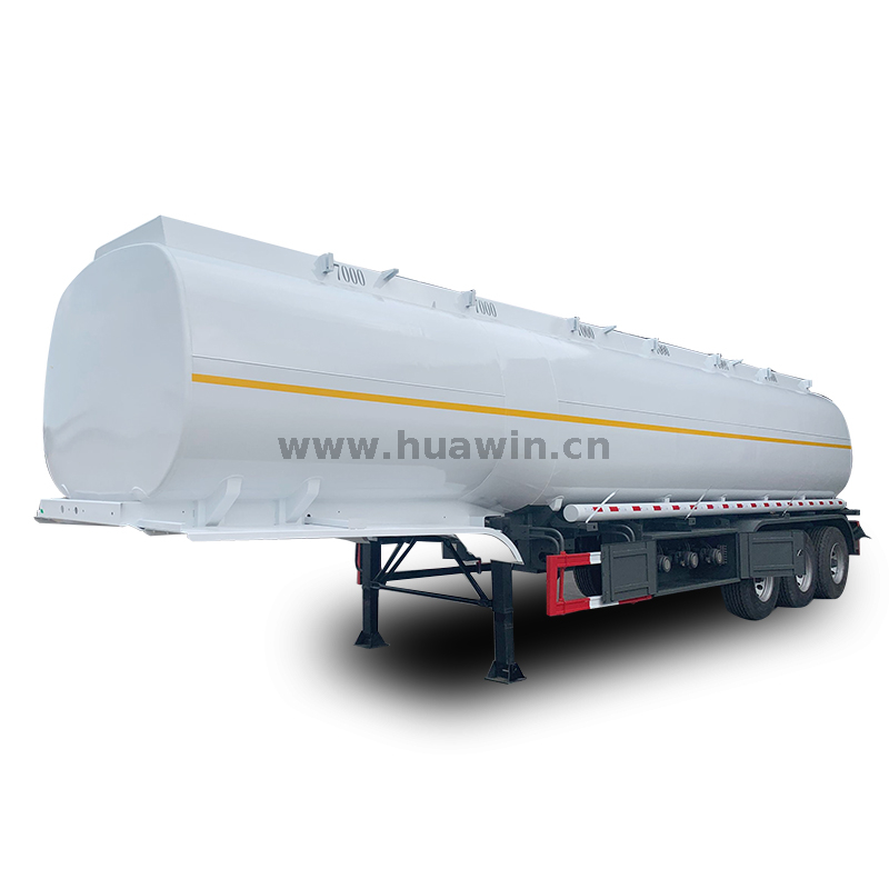Sinotruk 40000-50000L Oil Tank Truck Fuel Tanker نصف مقطورة
